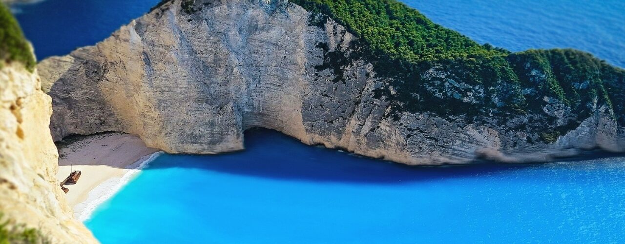 Zakynthos Navagio Beach – kde se nachází, jak se tam dostat a co vidět?