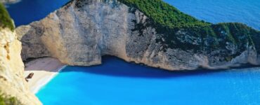 Zakynthos Navagio Beach – kde se nachází, jak se tam dostat a co vidět?