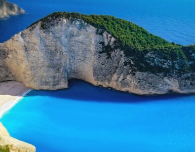 Zakynthos Navagio Beach – kde se nachází, jak se tam dostat a co vidět?