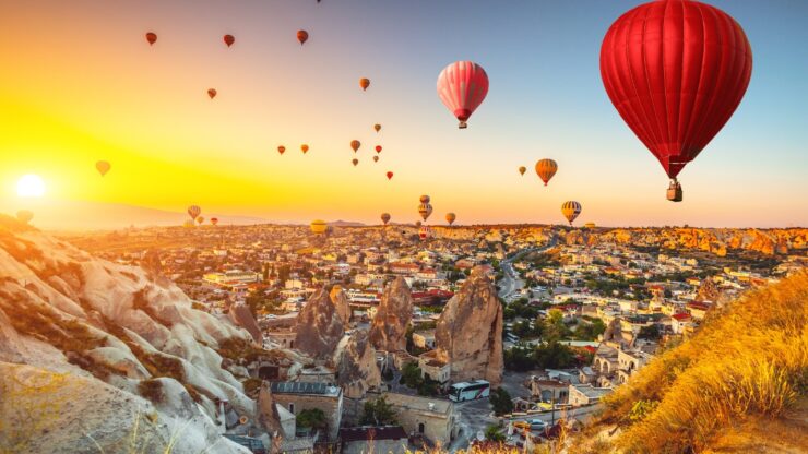 Cappadocia Turecko – co vidět, jak se tam dostat a jak si užít dovolenou All Inclusive?